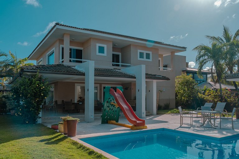 Casa Elegante e Aconchegante em Guarajuba