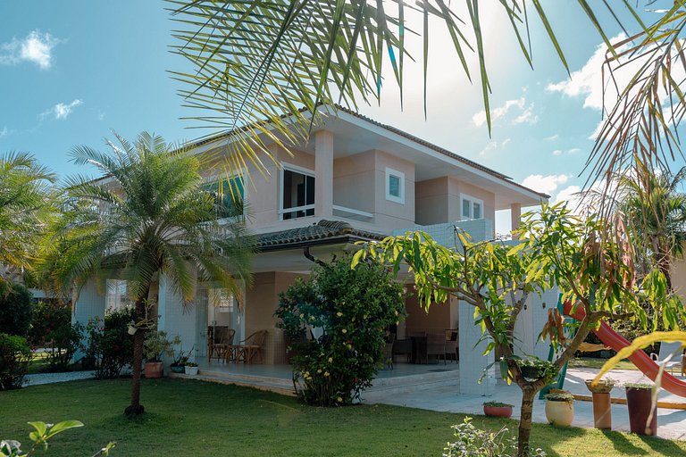 Casa Elegante e Aconchegante em Guarajuba