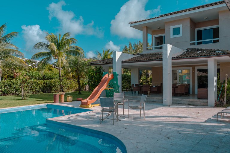 Casa Elegante e Aconchegante em Guarajuba