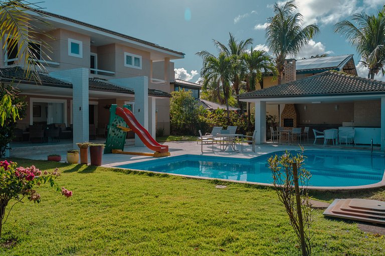 Casa Elegante e Aconchegante em Guarajuba