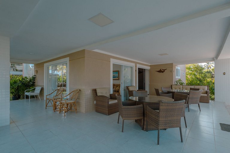 Casa Elegante e Aconchegante em Guarajuba