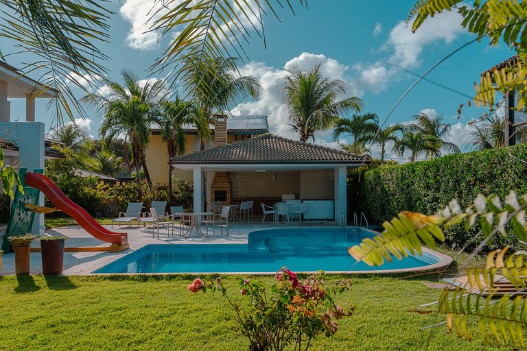 Casa Elegante e Aconchegante em Guarajuba