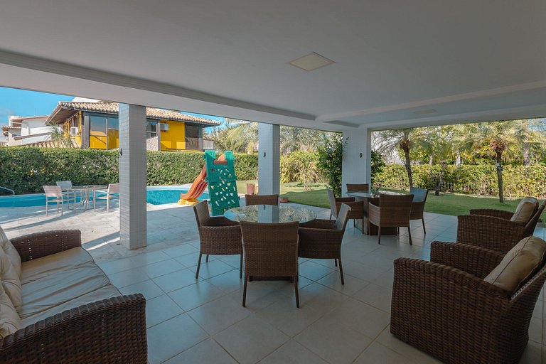 Casa Elegante e Aconchegante em Guarajuba