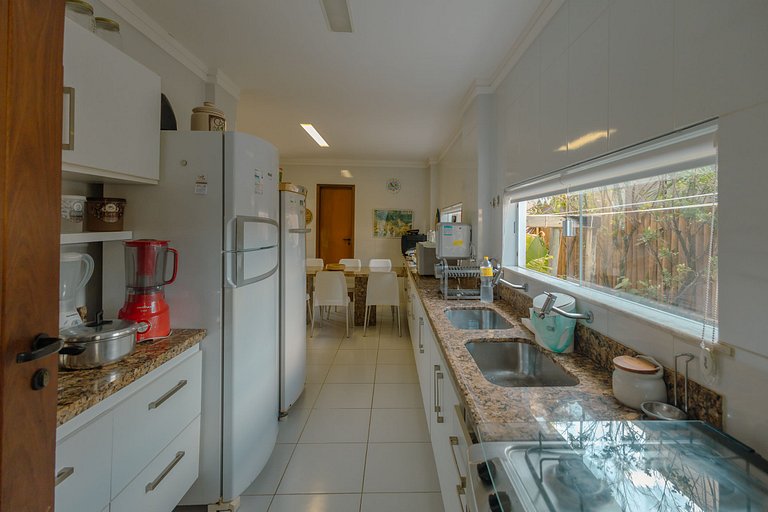 Casa Elegante e Aconchegante em Guarajuba